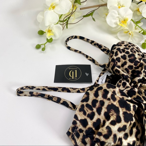 NWT Touch Dolls Wild Thing Leopard 2 piece skirt set polyester satin small - Picture 4 of 8